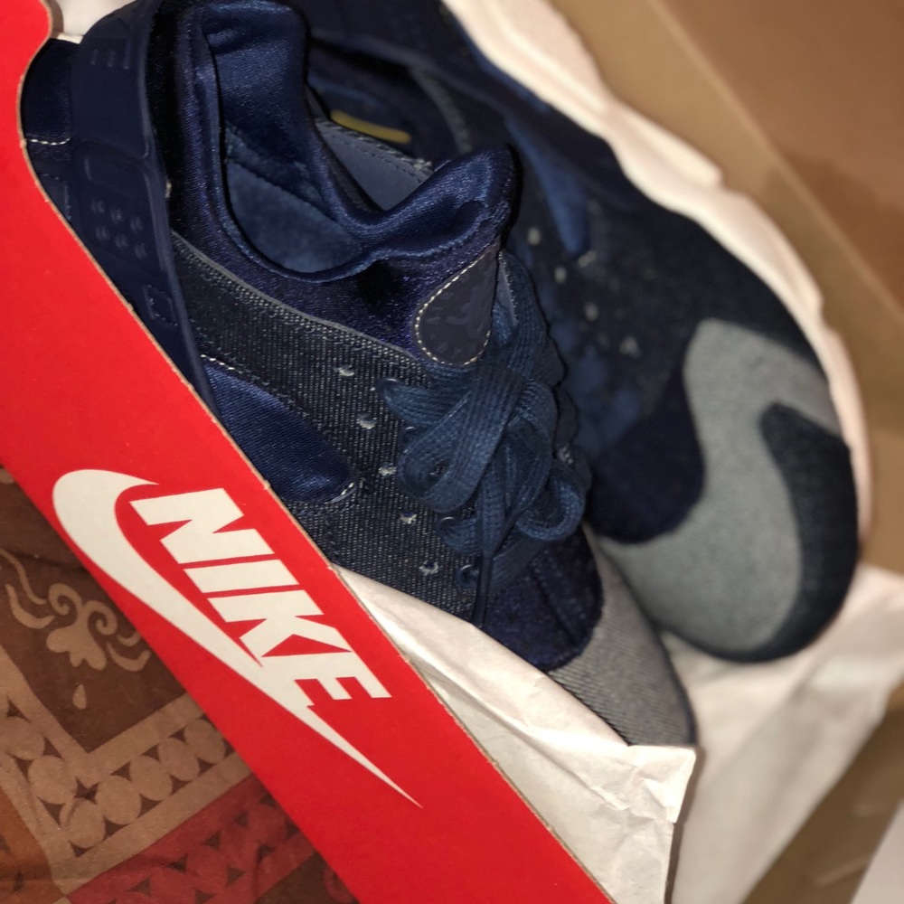 Blue Jean Nike Huaraches